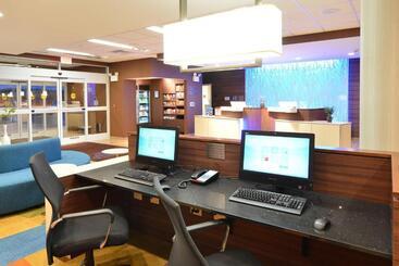 هتل Fairfield Inn & Suites By Marriott Eau Claire/chippewa Falls