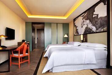 هتل Four Points By Sheraton Chengdu, Anren