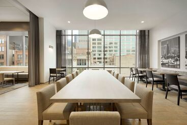 هتل Hampton Inn Chicago West Loop Fulton Market Area