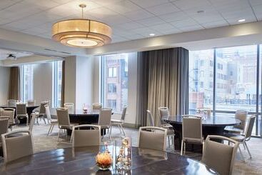 هتل Hampton Inn Chicago West Loop Fulton Market Area