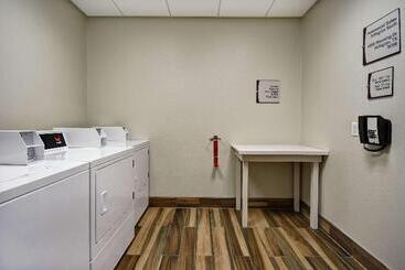 هتل Homewood Suites By Hilton Dallas Arlington South