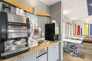 هتل Ibis Budget Marne La Vallee Val D Europe
