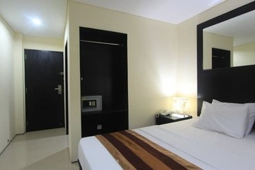 هتل Collection O Airport Kuta Bali
