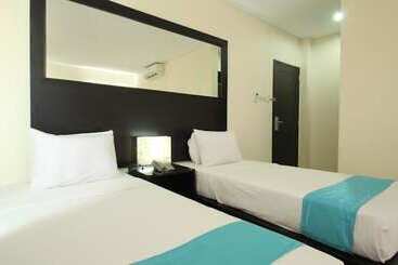 هتل Collection O Airport Kuta Bali