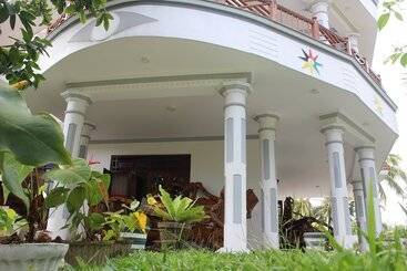 هتل New Lion Palace