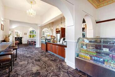 Quality Hotel Bayswater