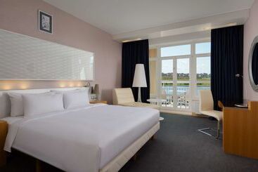 هتل Radisson Resort, Zavidovo