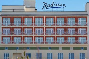 هتل Radisson Resort, Zavidovo