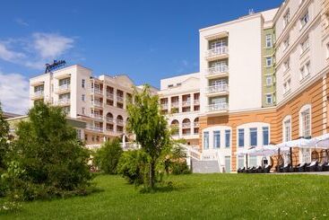هتل Radisson Resort, Zavidovo