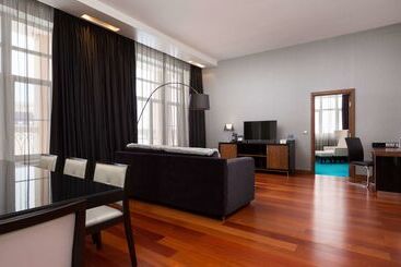 هتل Radisson Resort, Zavidovo