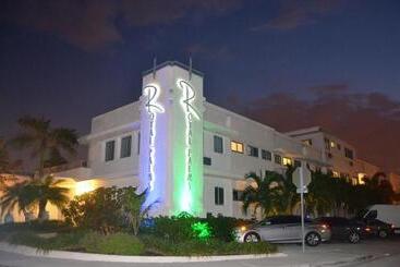 هتل Royal Palms Resort & Spa