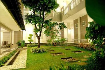 The Sriwijaya Hotel   Halal