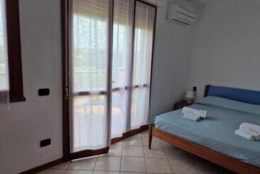 هتل Villa La Cavaliera
