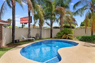 مُتل Econo Lodge Border Gateway Wodonga