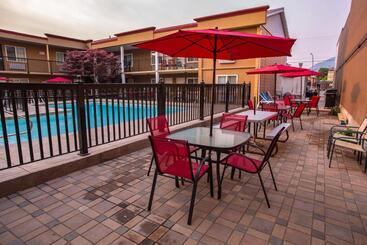 مُتل Sahara Courtyard Inn Penticton