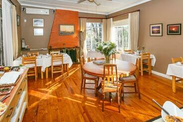 پانسیون Gumtree Guest House