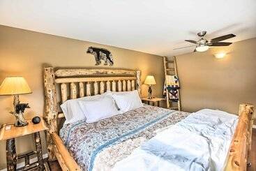 4 Season, Waterfront Houghton Lake House W/ Dock!