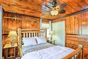 4 Season, Waterfront Houghton Lake House W/ Dock!