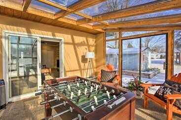 4 Season, Waterfront Houghton Lake House W/ Dock!
