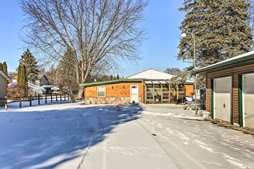 4 Season, Waterfront Houghton Lake House W/ Dock!