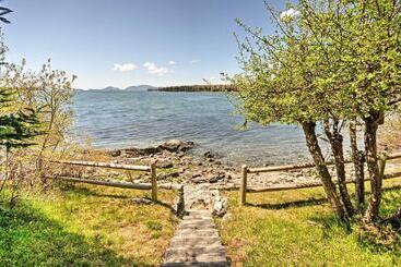 Bayfront Hancock Cottage W/ Beach Access & Views!