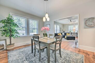 Charming Charlotte Abode W/ Deck & Fire Pit!