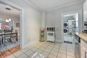 Charming Charlotte Abode W/ Deck & Fire Pit!