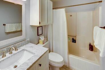 Cozy Sioux Falls Home   7 Mi To Downtown!