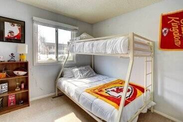 Cozy Sioux Falls Home   7 Mi To Downtown!