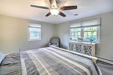 Family Friendly Retreat W/ Hot Tub: 1 Mi To Dtwn