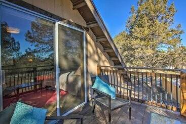 Fox Cottage    Quiet Escape W/ Private Deck!