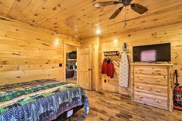 Сельский дом Gatlinburg Mountain Cabin: 4 Mi To National Park!
