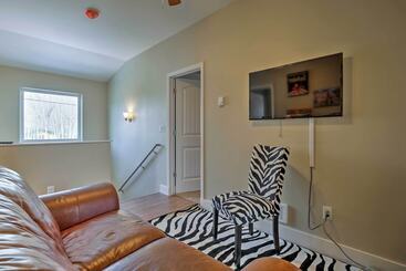 30 Mi To Crested Butte: Dog Friendly Home By River