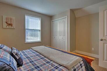 30 Mi To Crested Butte: Dog Friendly Home By River