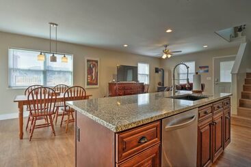 30 Mi To Crested Butte: Dog Friendly Home By River
