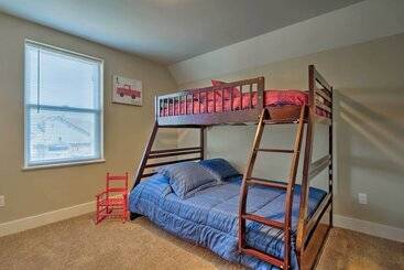 30 Mi To Crested Butte: Dog Friendly Home By River