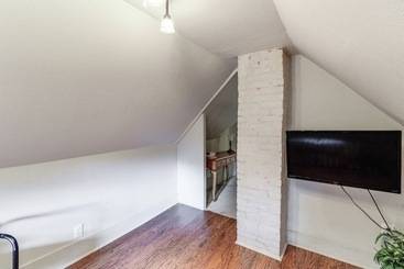 Harrison Family Home W/ Grill   Near Downtown!