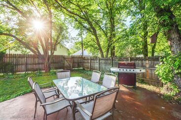 Harrison Family Home W/ Grill   Near Downtown!