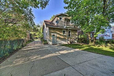 Historic Dearborn Home: 13 Mi To Downtown Detroit!