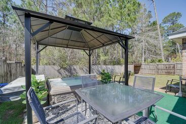 Orange Beach Home W/ Hot Tub < 2 Mi To The Wharf