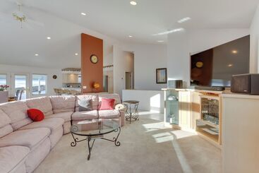 Inviting Great Falls Home W/ Wraparound Deck!