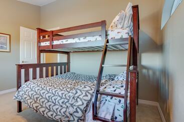 Inviting Great Falls Home W/ Wraparound Deck!