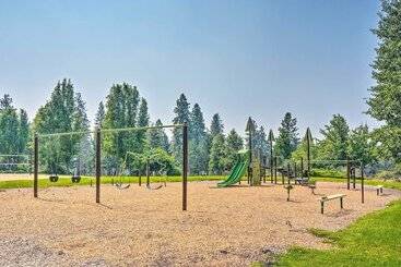 Klamath Falls Family Cottage: Hike & Explore!