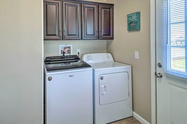 Lakeview Edgemont Escape W/ Fire Pit + Grill!