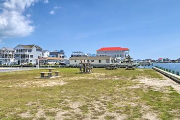 Lovely Fenwick Island Home W/ Fire Pit + Bay Views