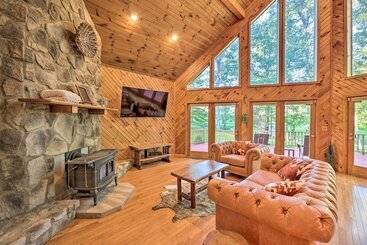 Majestic Caldwell Retreat W/ Wraparound Deck!