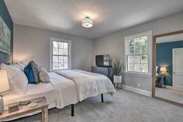 Mid Century Modern Cottage In Ardmore Area!