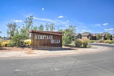 Modern Amarillo House W/ Fire Pit + Hot Tub!