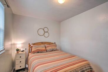 Peaceful Cottage ~ 8 Mi To Downtown Toledo!