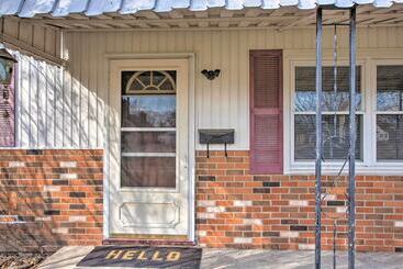 Peaceful Cottage ~ 8 Mi To Downtown Toledo!